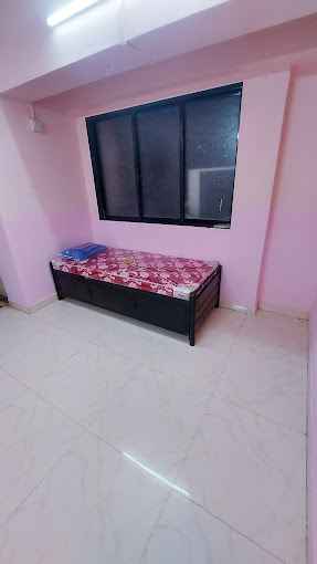 Female PG room in Dadar West, Mumbai – photo 3