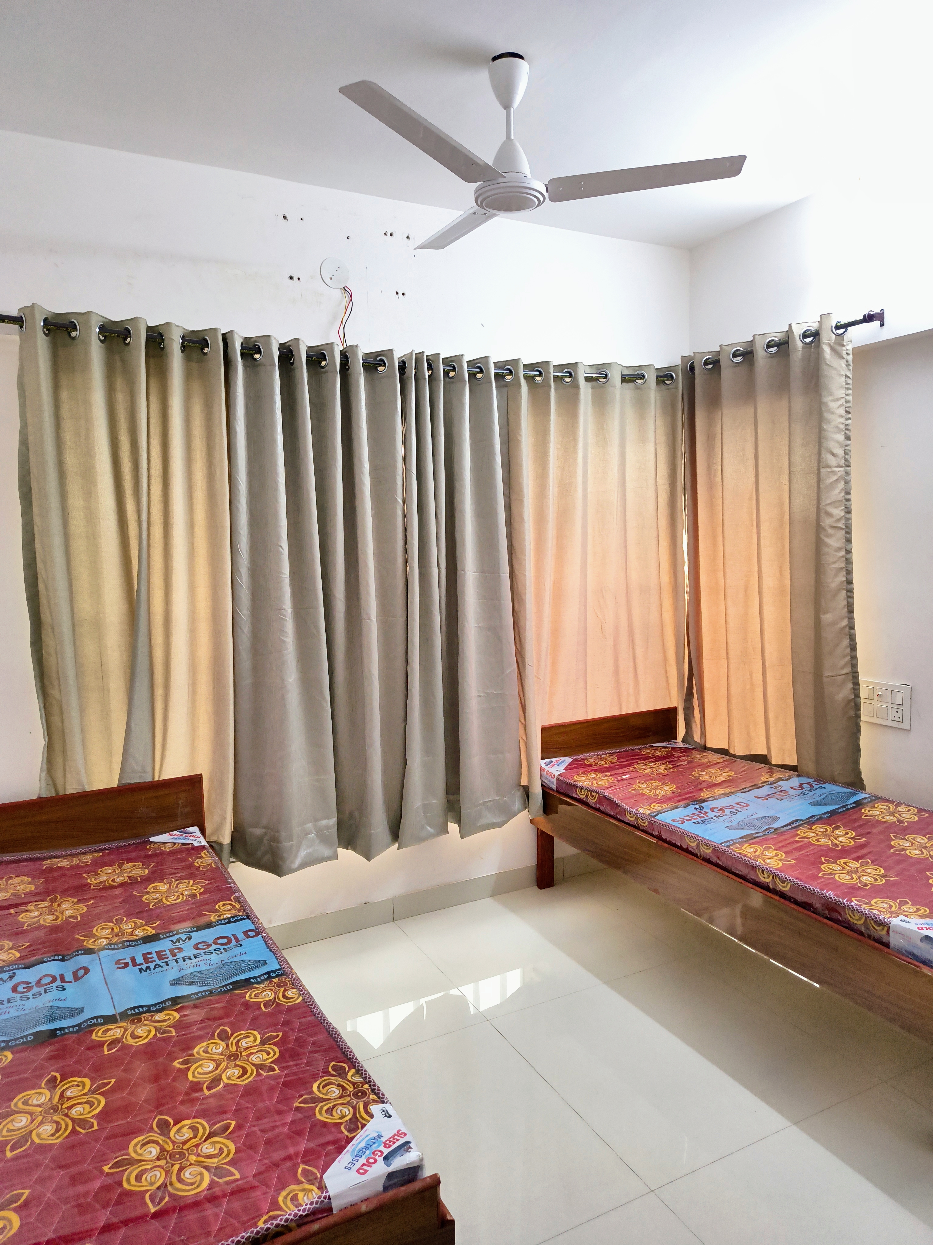 Unisex-PG PG room in Goregaon East, Mumbai – photo 3