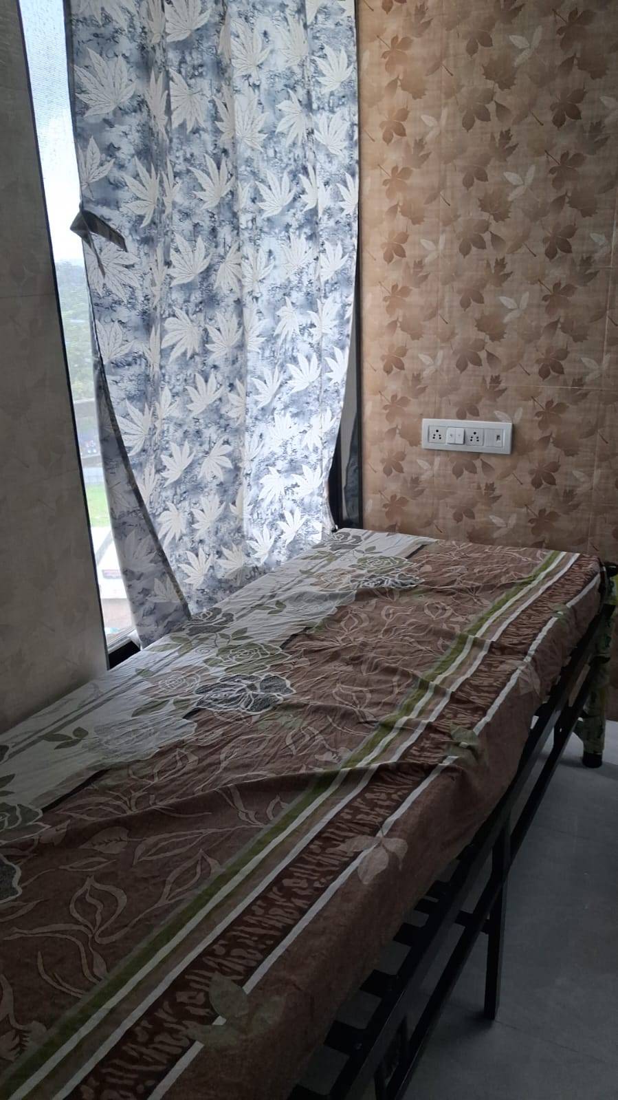 Female PG room in Thane West, Thane – photo 2