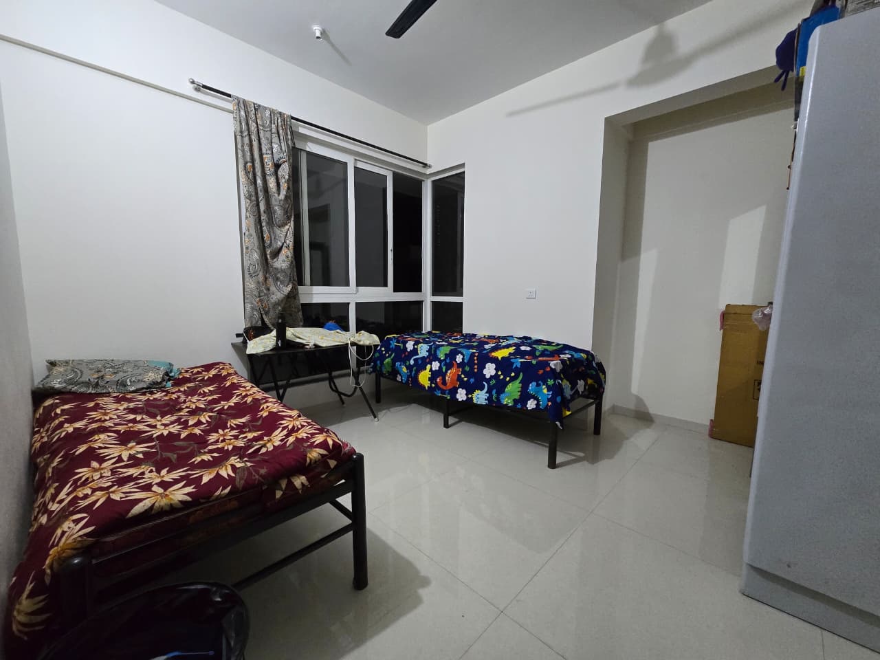 Male PG room in Thane West, Thane – photo 2