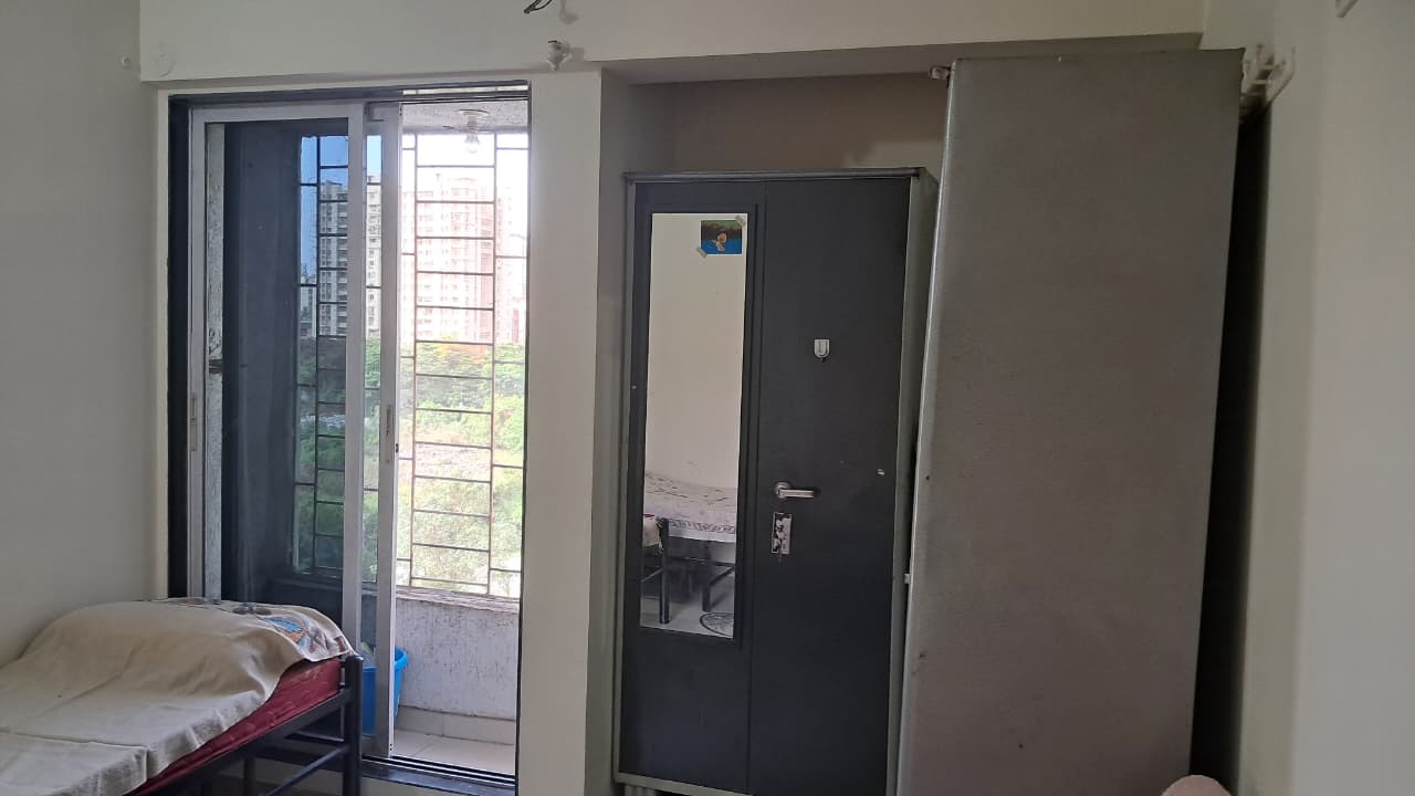 Female PG room in Thane West, Thane – photo 2