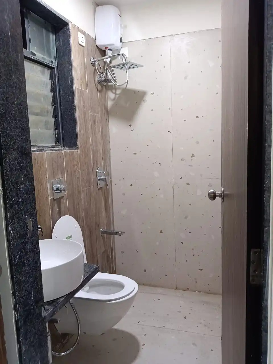 Female PG room in Ghatkopar East, Mumbai – photo 2