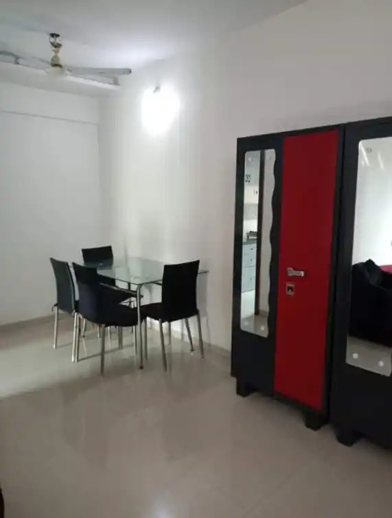 Female PG room in Vikhroli West, Mumbai – photo 2