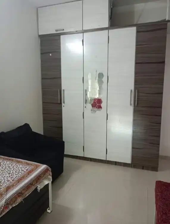 Female PG room in Vikhroli West, Mumbai – photo 5