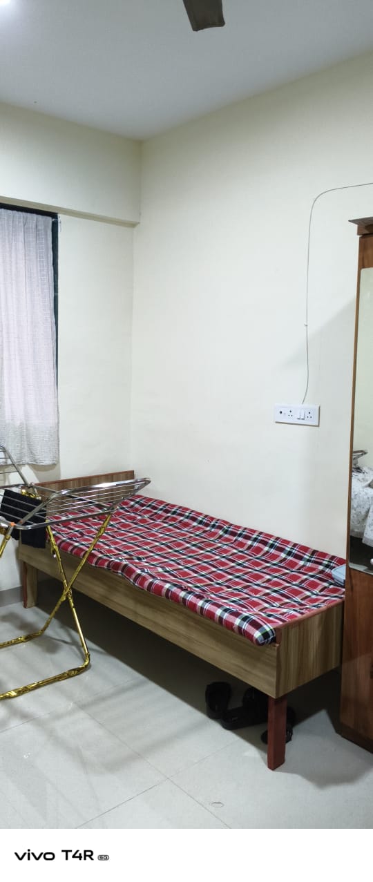 Female PG room in Goregaon East, Mumbai – photo 2