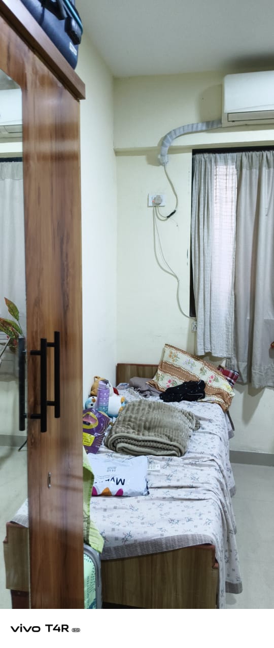 Female PG room in Goregaon East, Mumbai – photo 3