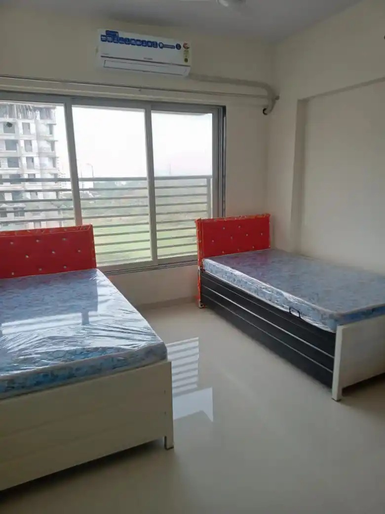 Unisex-PG PG room in Ghatkopar East, Mumbai