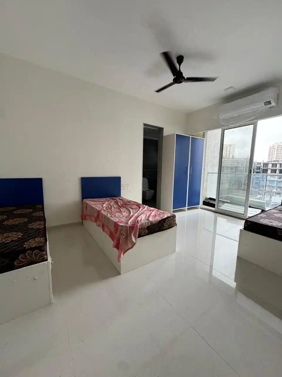 Unisex-PG in Andheri East near Indian Institute of Management Mumbai - photo 5