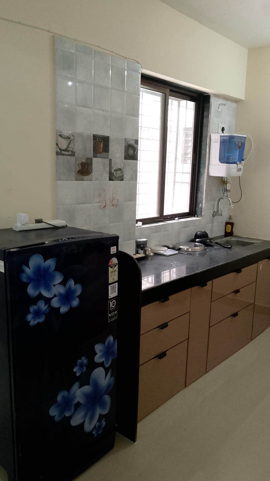 Male PG room in Malad East, Mumbai – photo 2