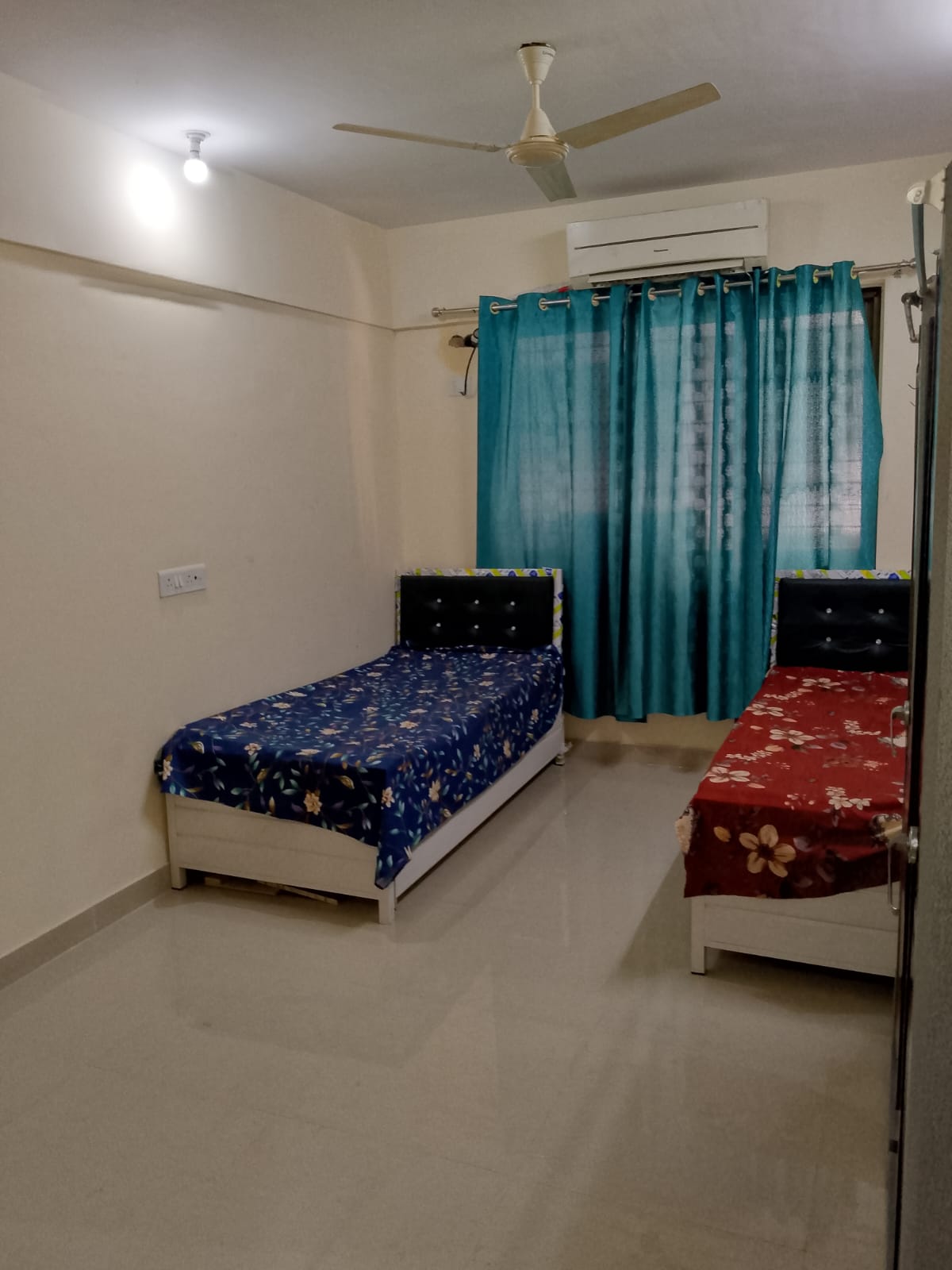 Male PG room in Malad East, Mumbai – photo 5