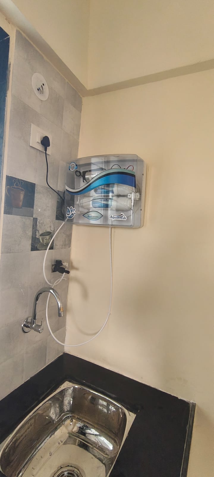 Female PG room in Malad East, Mumbai – photo 5