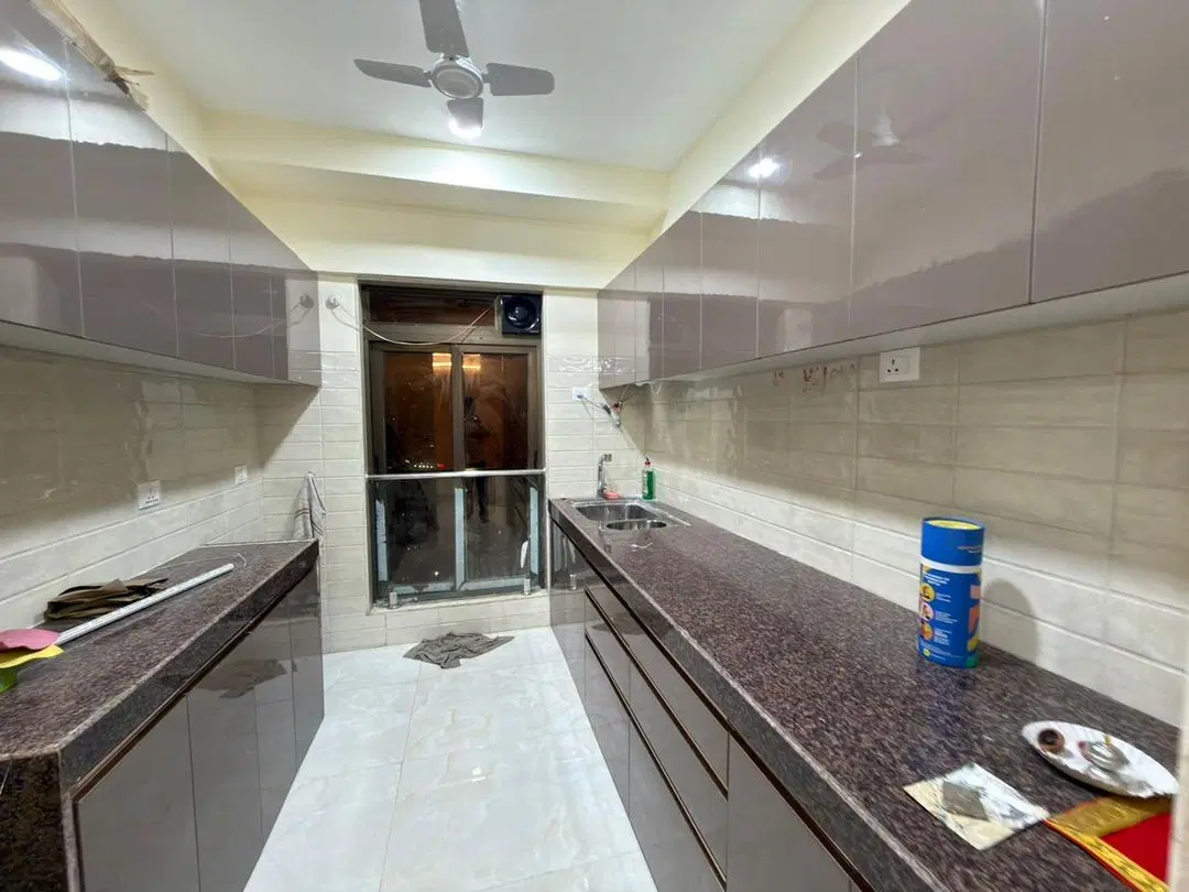Female PG room in Malad East, Mumbai – photo 4