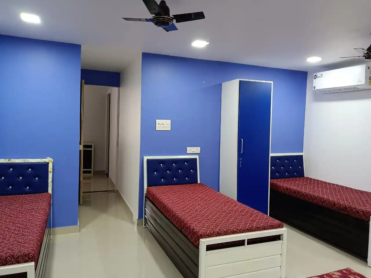 Unisex-PG in Vikhroli West near Powai Lake - photo 6