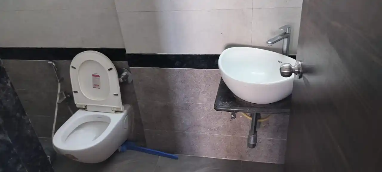 Unisex-PG in Ghatkopar East near Godrej One - photo 2