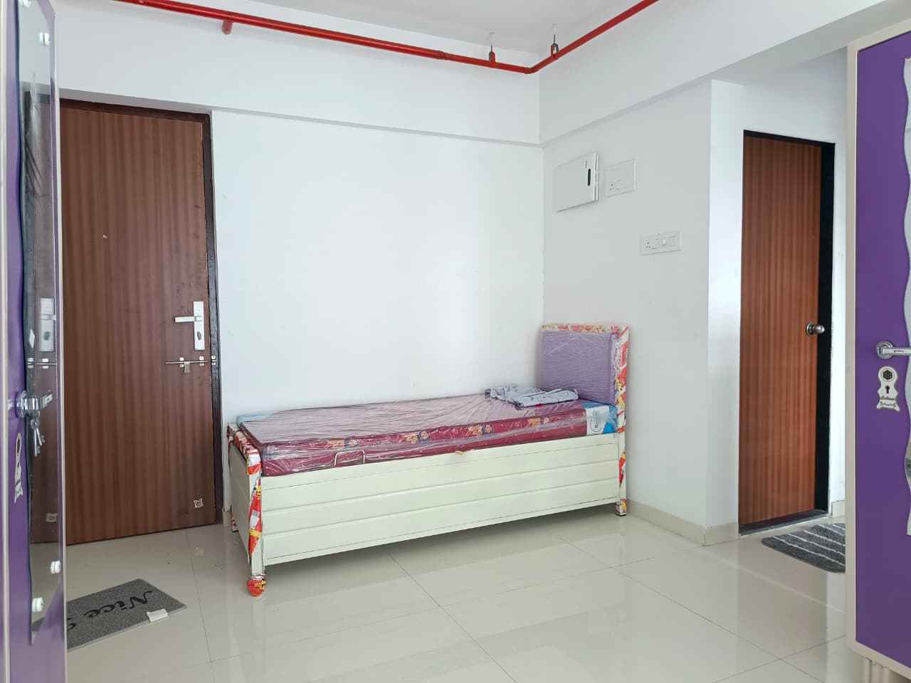 Female PG room in Ghatkopar East, Mumbai – photo 5