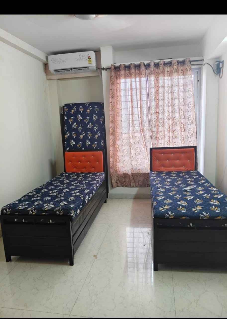 Unisex-PG PG room in Vikhroli East, Mumbai