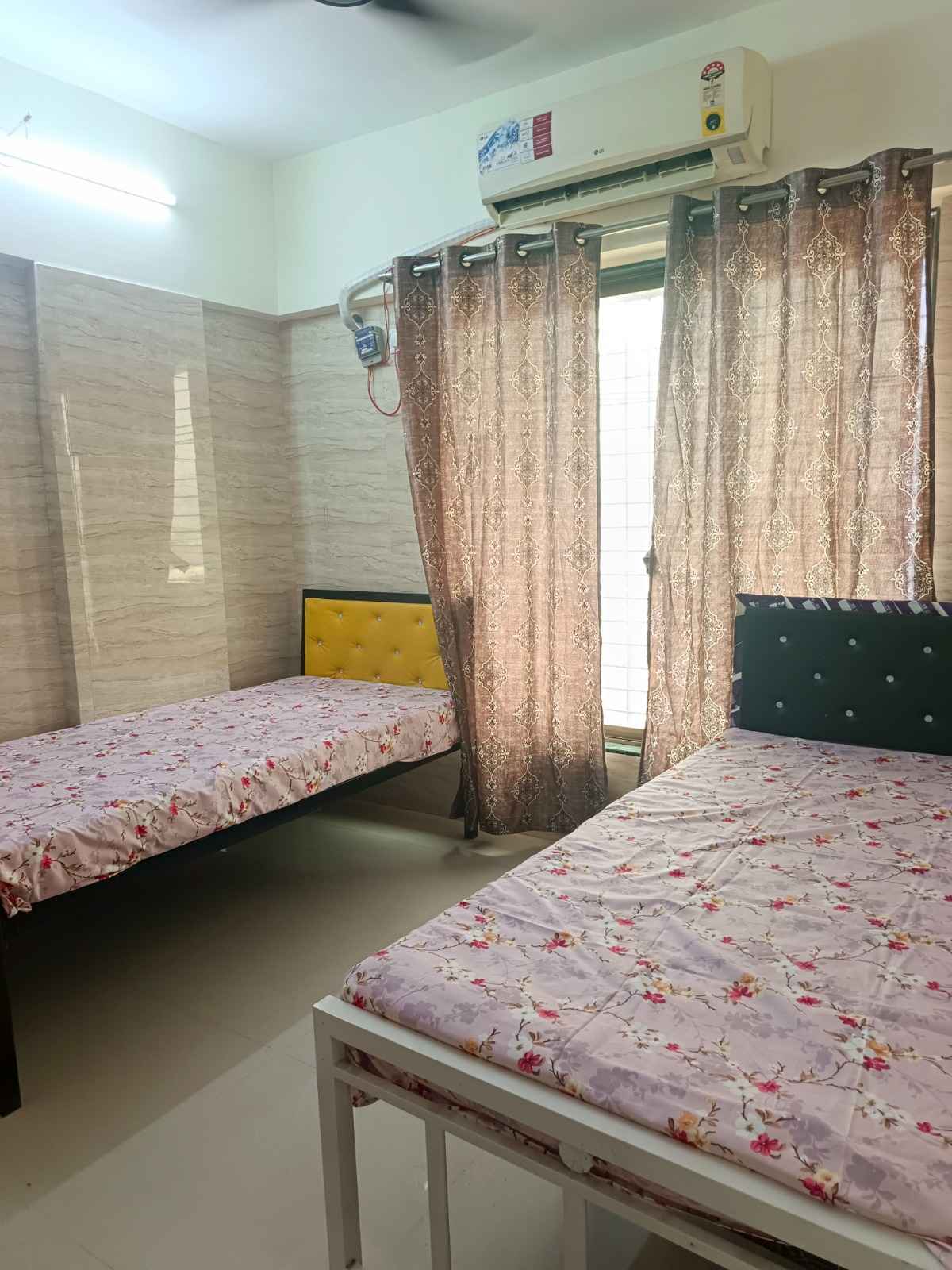 Female PG room in Vikhroli East, Mumbai – photo 5