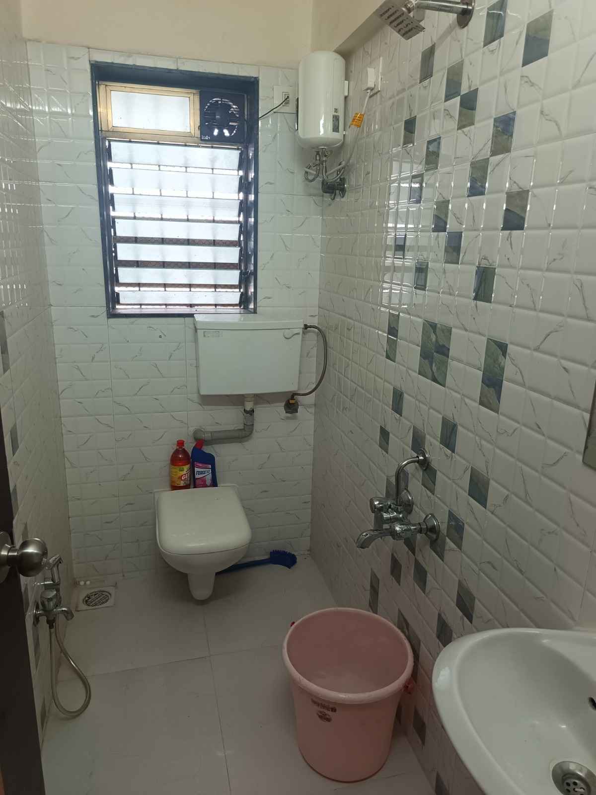 Unisex-PG PG room in Vikhroli East, Mumbai – photo 4