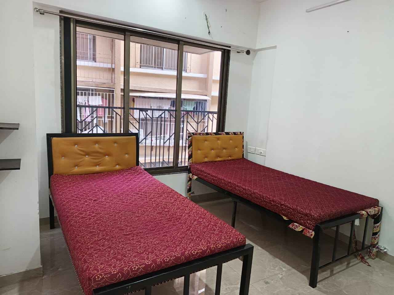 Female PG room in Vikhroli West, Mumbai – photo 5