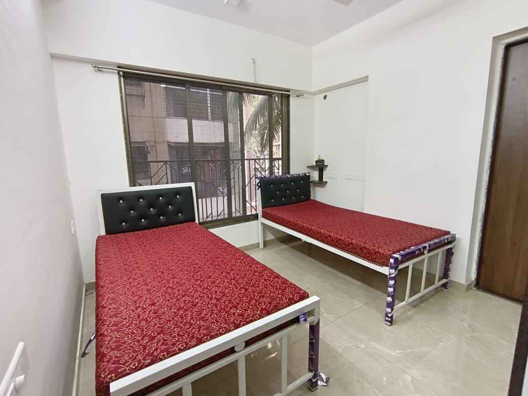Female PG room in Ghatkopar West, Mumbai