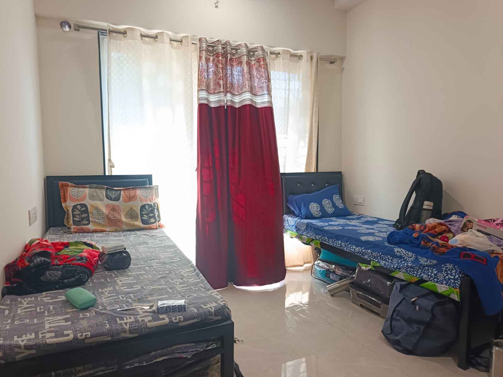 Female PG room in Ghatkopar East, Mumbai