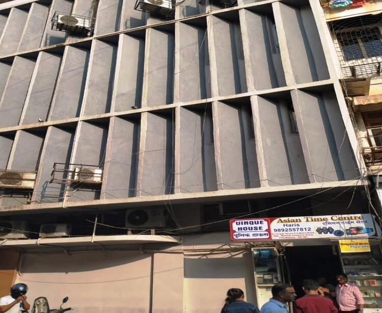 Male PG room in Fort, Mumbai