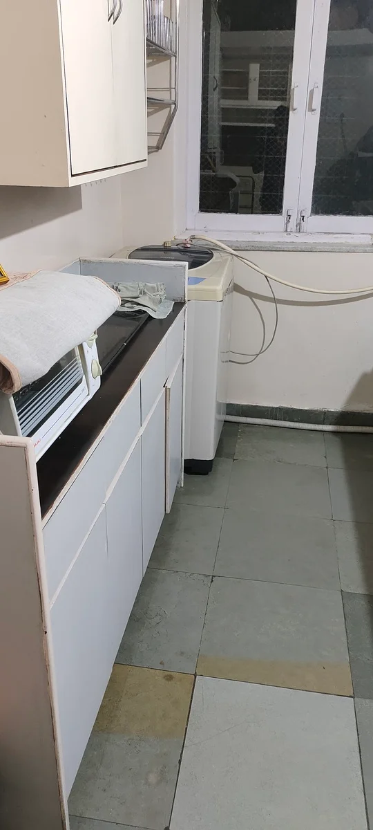 Male PG room in Malad East, Mumbai – photo 4