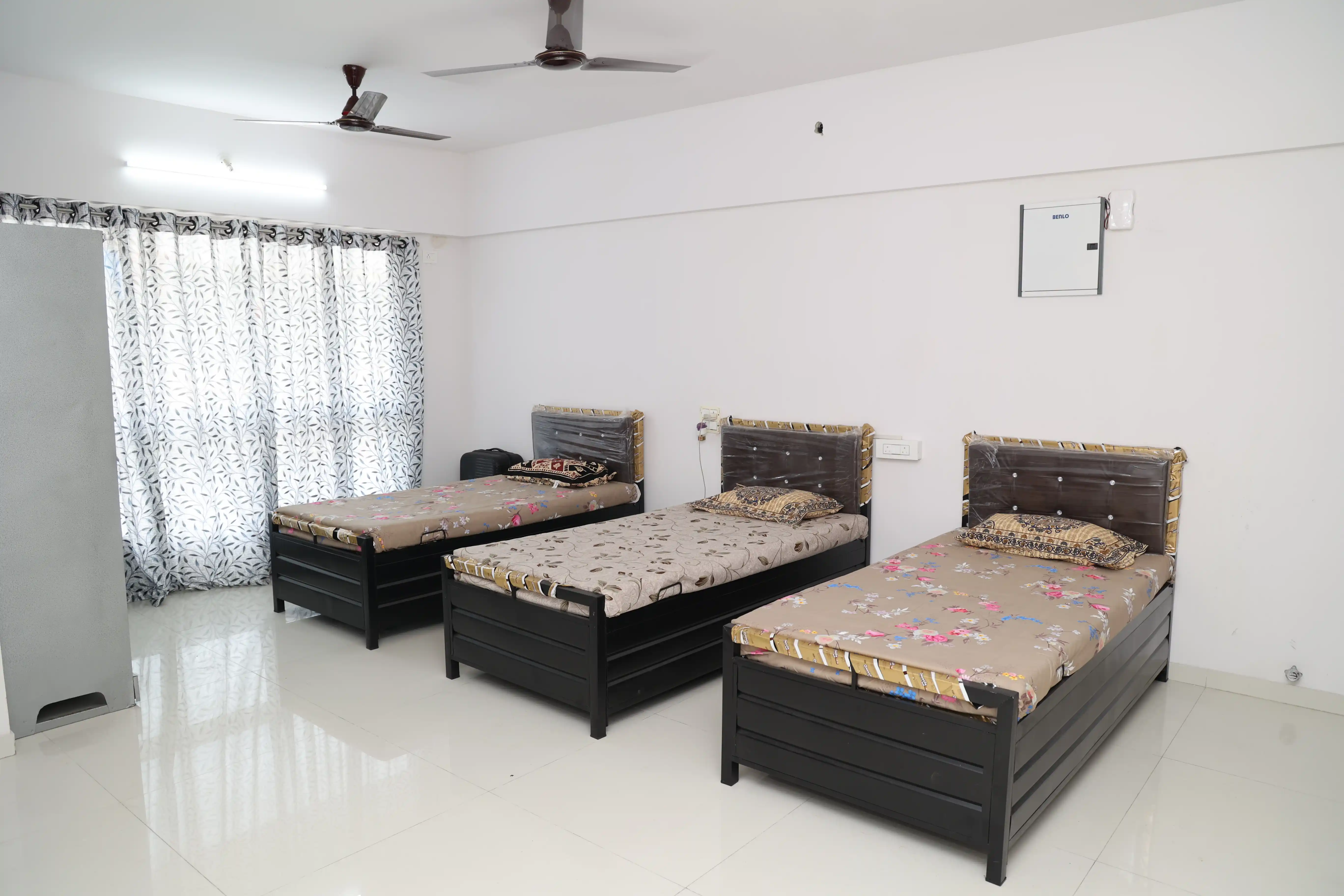 Male PG room in Jogeshwari East, Mumbai