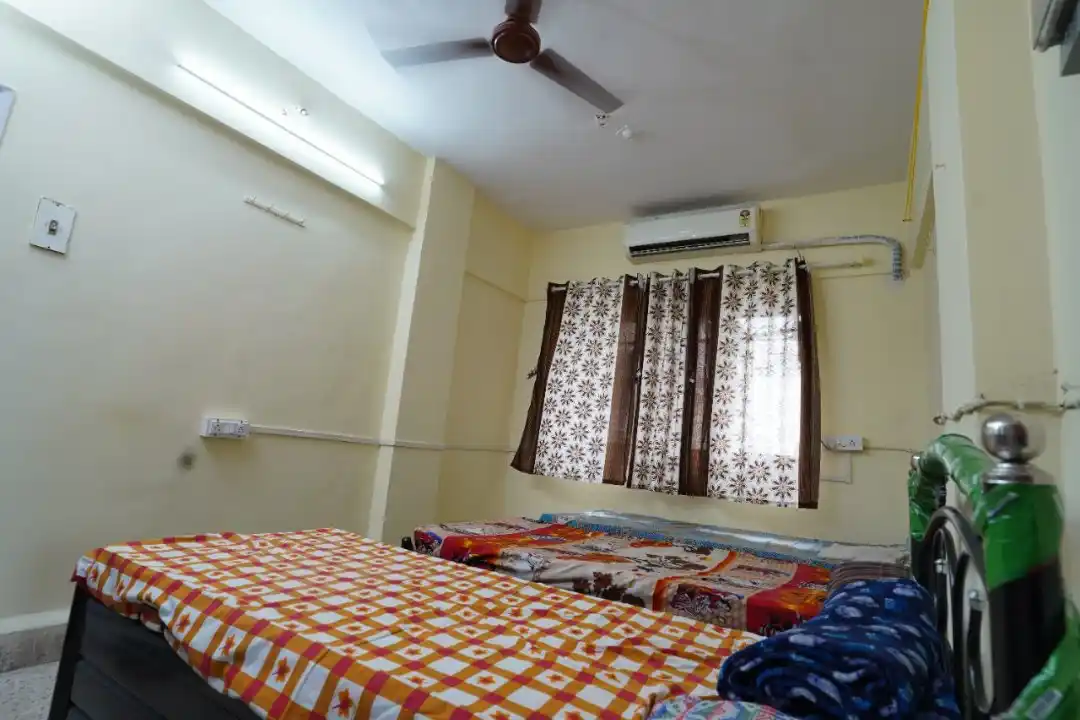 Male PG room in Jogeshwari East, Mumbai