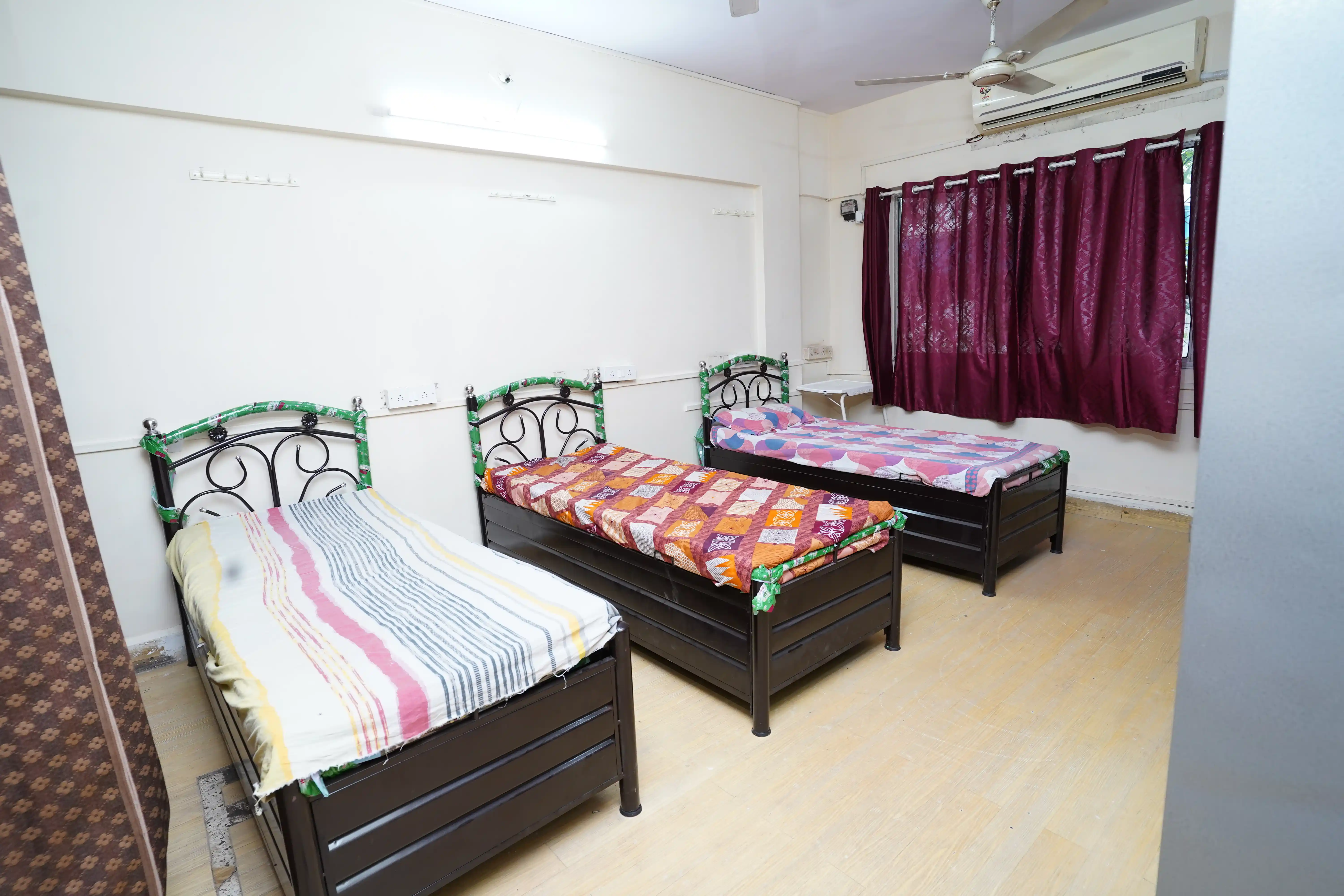 Male PG room in Jogeshwari East, Mumbai