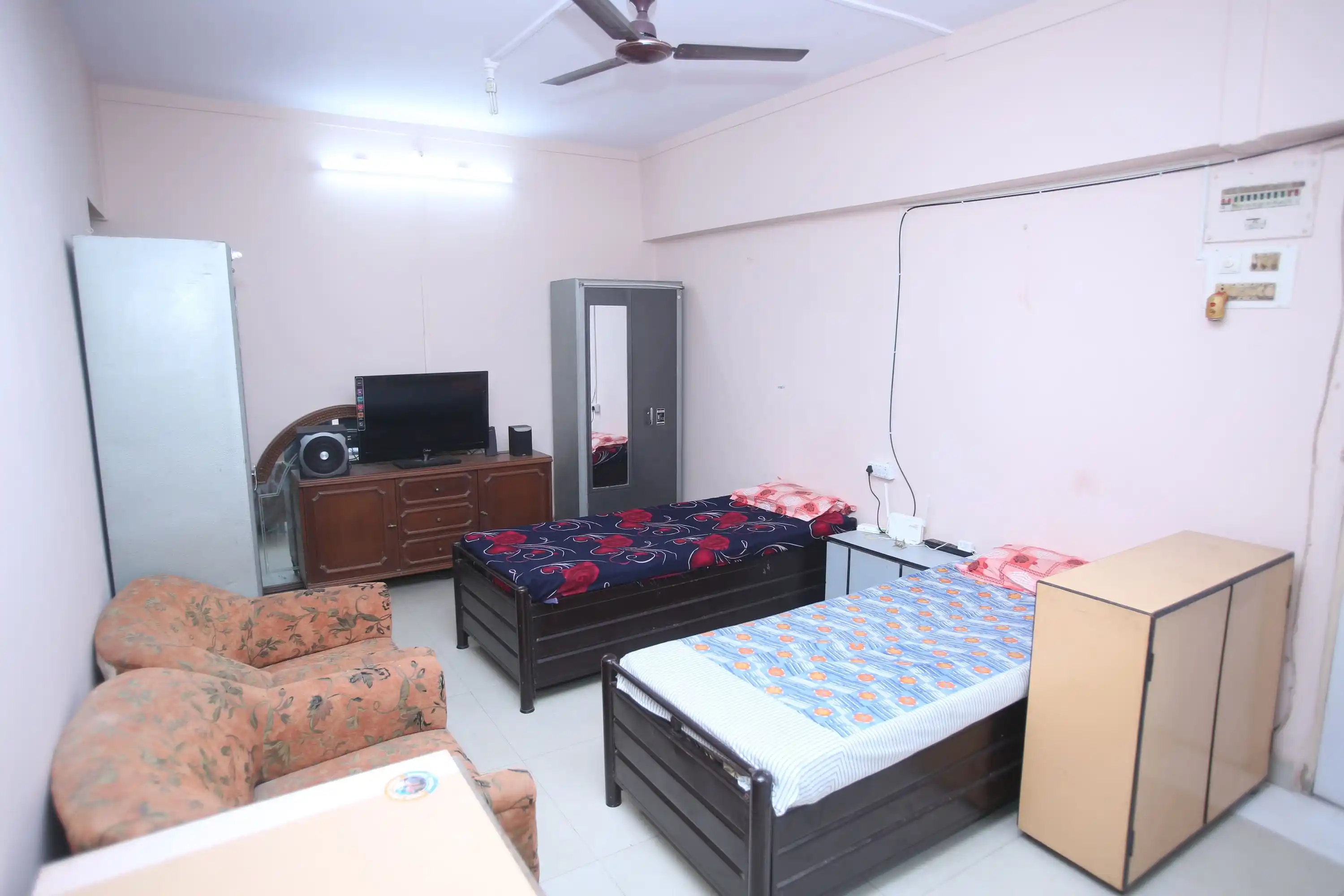 Male PG room in Andheri East, Mumbai – photo 2