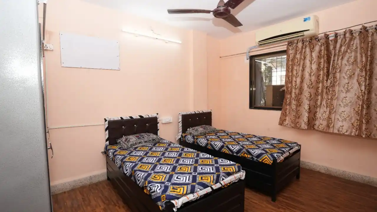 Unisex-PG PG room in Andheri East, Mumbai – photo 3
