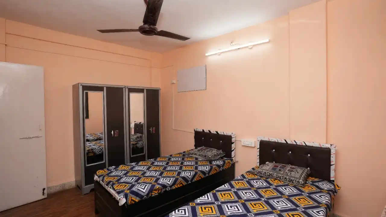 Unisex-PG PG room in Andheri East, Mumbai – photo 2