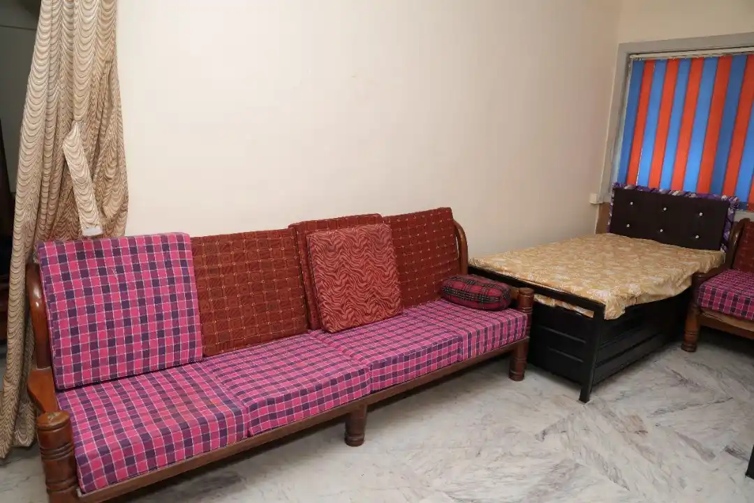 Male PG room in Andheri East, Mumbai