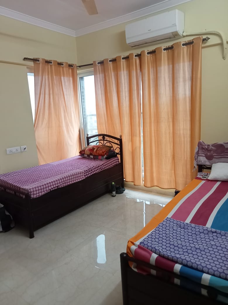 Unisex-PG PG room in Santacruz East, Mumbai – photo 5