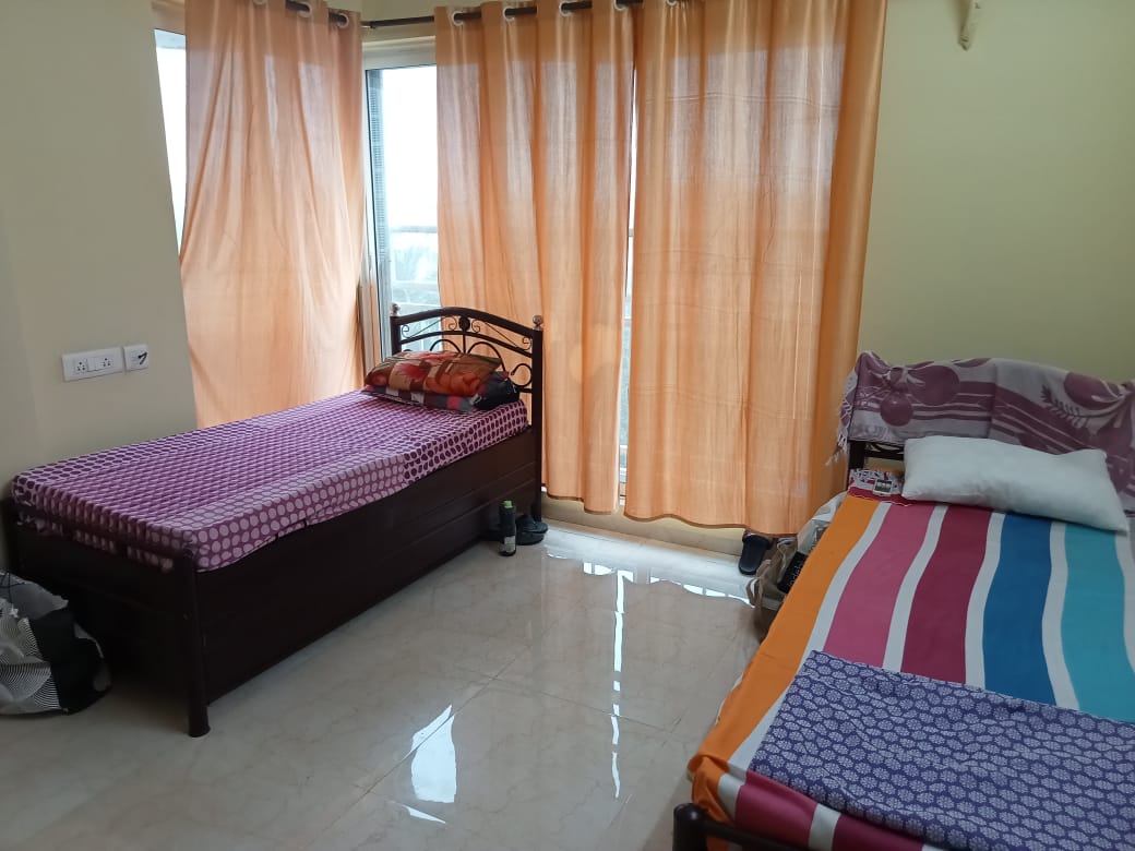 Unisex-PG PG room in Santacruz East, Mumbai – photo 3