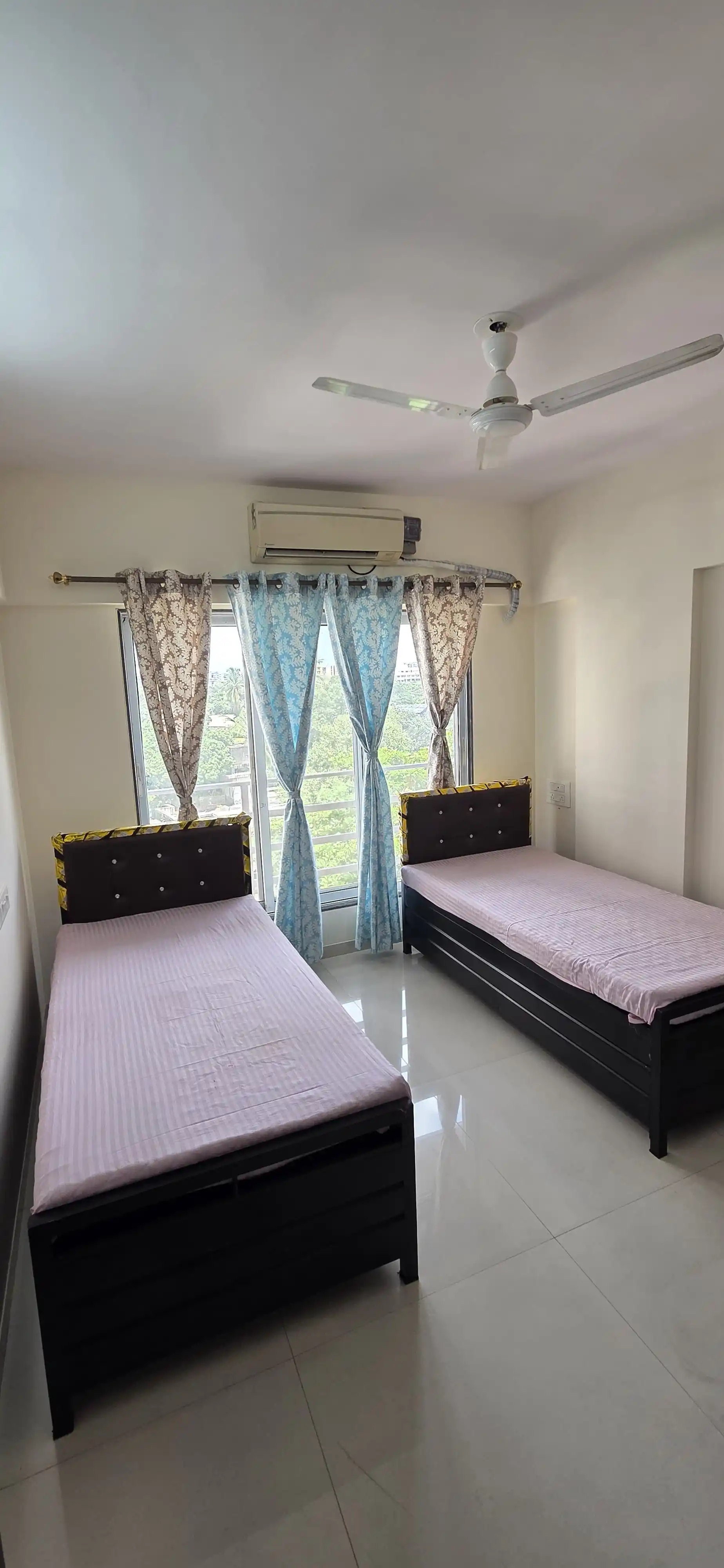 Male PG room in Kurla, Mumbai – photo 2