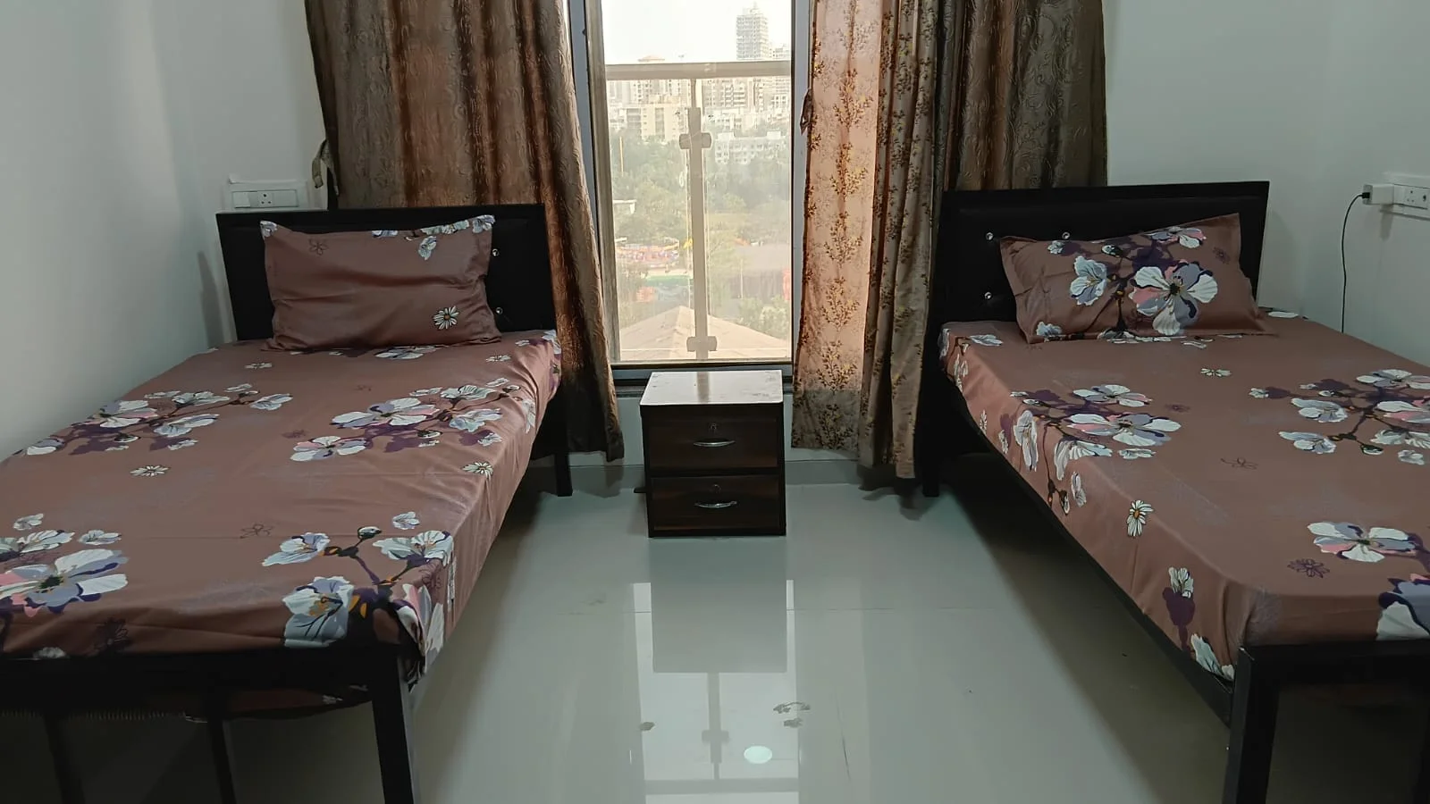 Male PG room in Borivali West, Mumbai