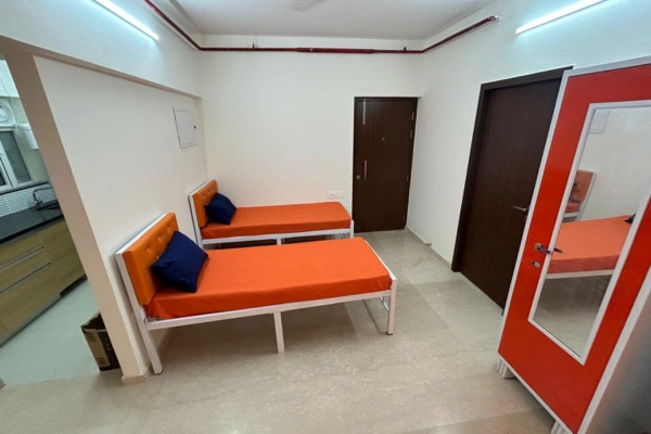 Unisex-PG PG room in Malad East, Mumbai – photo 5