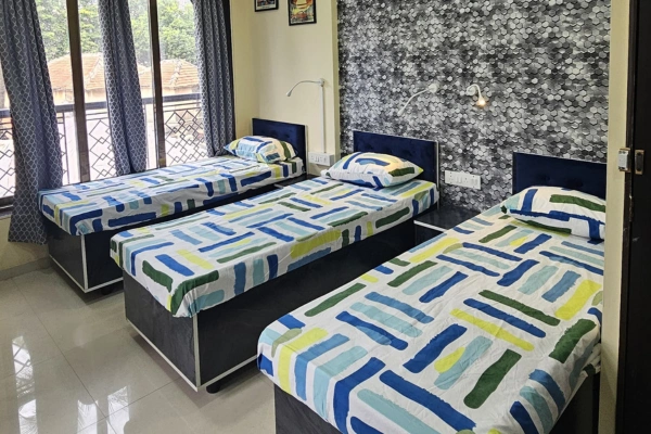 Unisex-PG PG room in Vile Parle West, Mumbai – photo 2