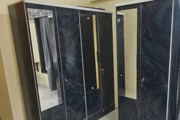 Unisex-PG PG room in Vile Parle West, Mumbai – photo 4