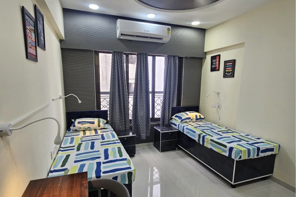 Unisex-PG PG room in Vile Parle West, Mumbai – photo 3