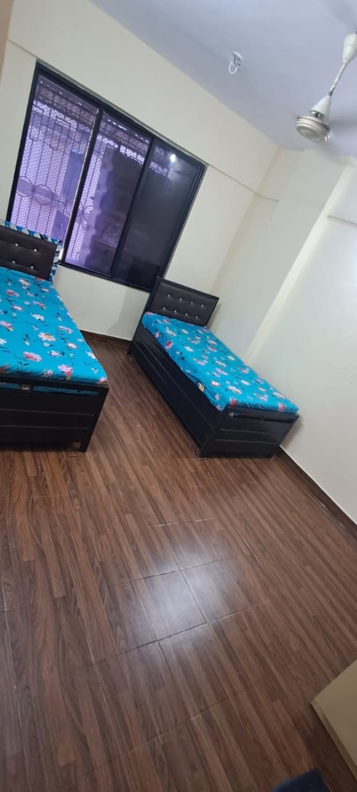 Unisex-PG PG room in Powai, Mumbai