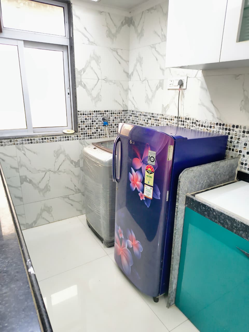 Unisex-PG PG room in Malad East, Mumbai – photo 5