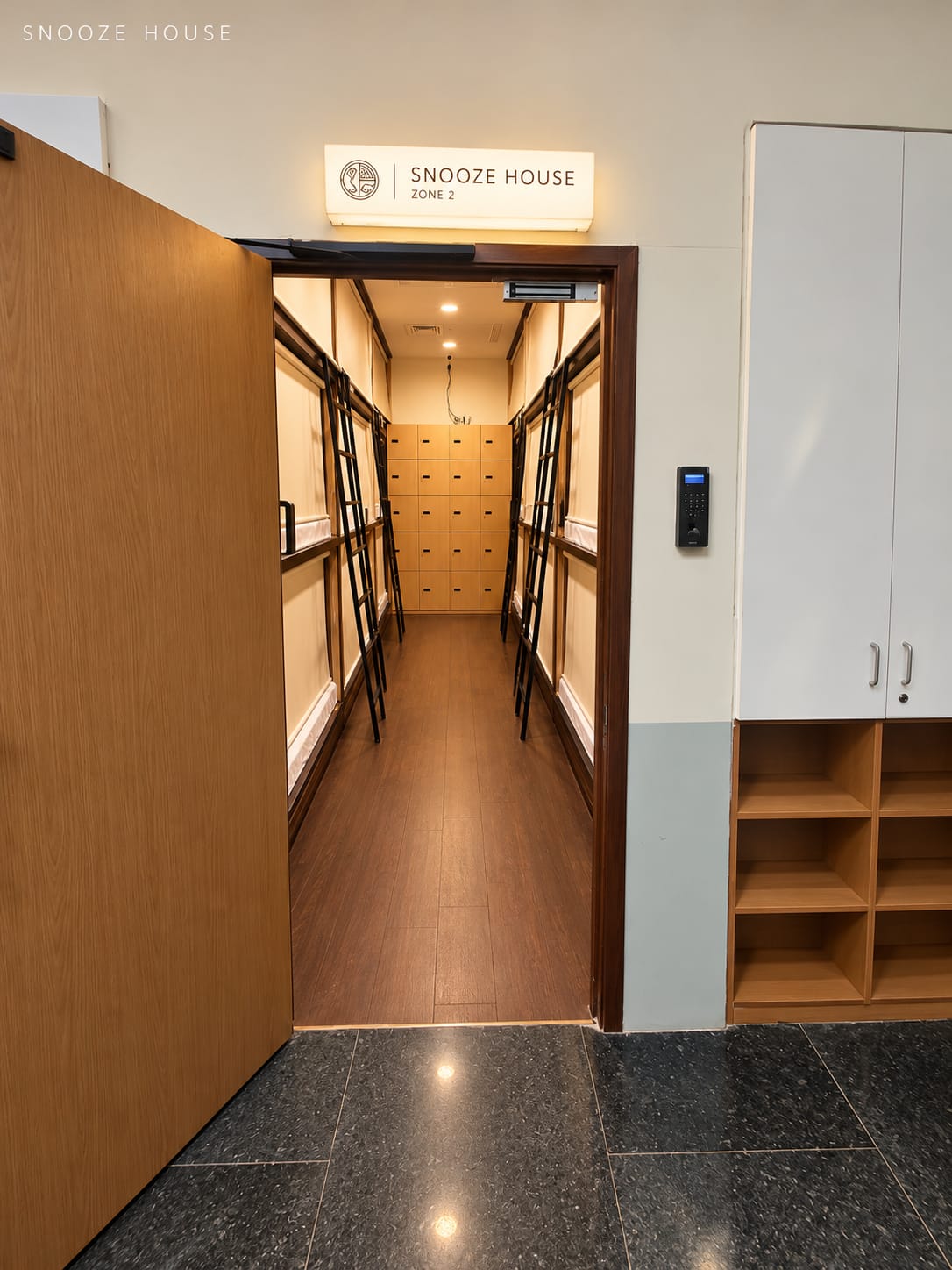 Unisex-PG PG room in Andheri West, Mumbai