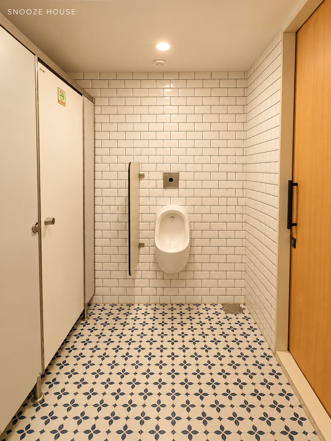 Unisex-PG PG room in Andheri West, Mumbai – photo 4
